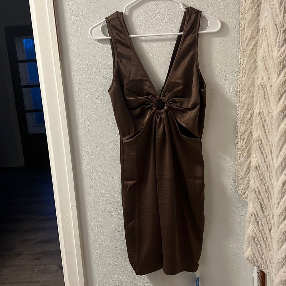 #28 Cupshe brown cutout dress. Size Small NWT